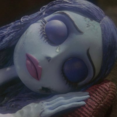 adachi_aylin's profile picture. just me.