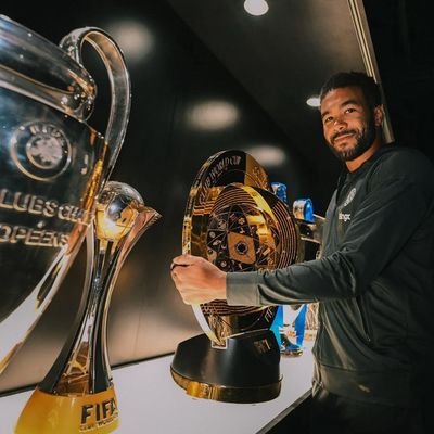 Albo_CFC's profile picture. 𝑰 𝒉𝒂𝒕𝒆 𝒔𝒎𝒂𝒍𝒍 𝒕𝒂𝒍𝒌, 𝒘𝒉𝒂𝒕 𝒚𝒐𝒖 𝒘𝒂𝒏𝒕?😎
@chelseaFC | @RBLeipzig_EN | @lakers |
#Messi𓃵 | @redbullracing | @Ravens