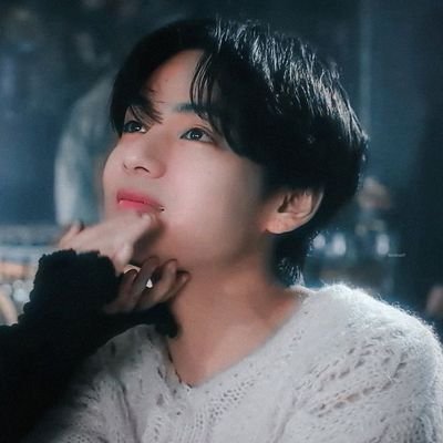 rose_Vtae's profile picture. 이뤄지지 않는 꿈속에서 피울 수 없는 꽃을 키웠어🌌