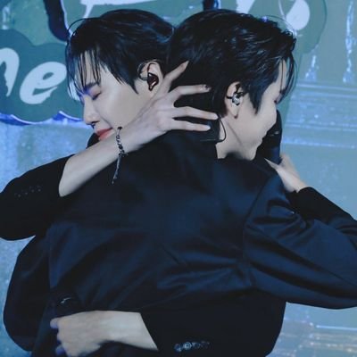 Autumn2222418's profile picture. bounprem❤️💙
小号互关啊，🥦
做数据用
这是大号
@Autumn_bp0