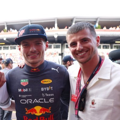 verstappenizm's profile picture. 33