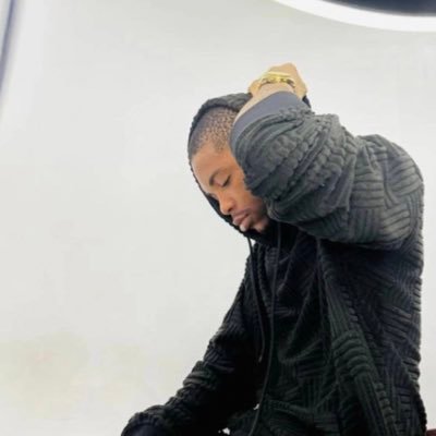 RichardOli99's profile picture. I love music 🇺🇸