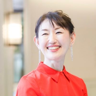 peopleskills_jp's profile picture. 元英語コーチ→心理コンサルタント｜脳科学×帝王学で「思考のクセ」を再配線｜400万円借金完済・パワハラ克服の実体験から独自メソッド確立｜経営者・管理職の感情マネジメントを支援｜本音で生きる脳を取り戻す6ヶ月集中講座｜noteはこちら→