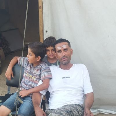 homohamad2's profile picture. أنا محمد من غزة احب الجميع واحب العالم لاكن أنا ليس مثلكم أنا اتصدى للظلم والمعاناة الذي يصنعها لنا البشر الحرب اخدت كل شيئ مني لقد جعلتنا تعب جدا لاكن صامد