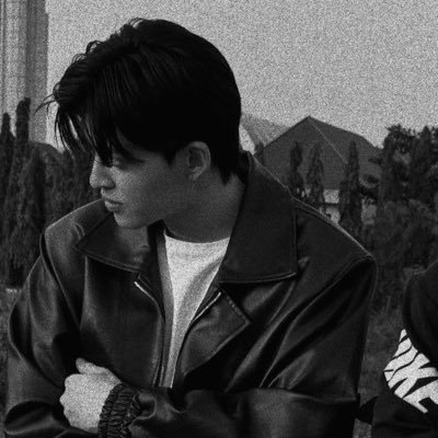 notexale's profile picture. certified pretty-boy enjoyer | lives in too many fandoms (JD, PPW, OP, DT) 🖤