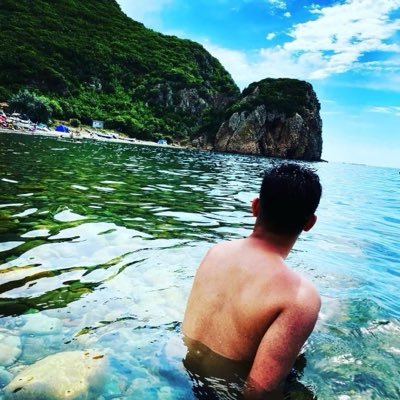 mertozbk034's profile picture. web3/content creator