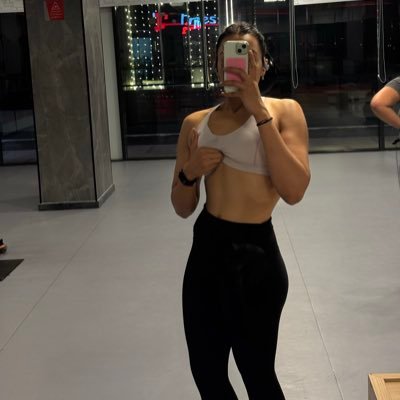 mishika251fit's profile picture. Main: @mishika251 | Daily banters here | Lifting | Reading