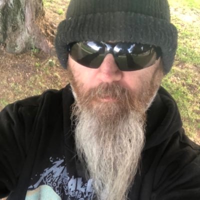 bobhawk08's profile picture. a metalhead just simply making his way through life ♌️