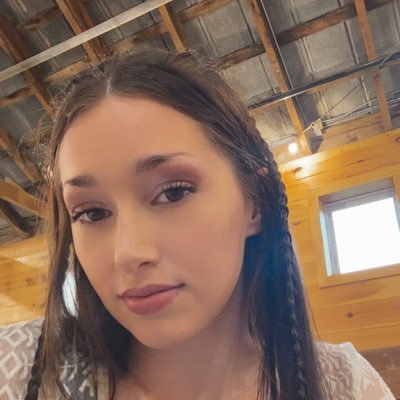 kaitlyn_04gray's profile picture. k