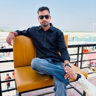 dineshsursura's profile picture. BCA || LLB || Lawyer