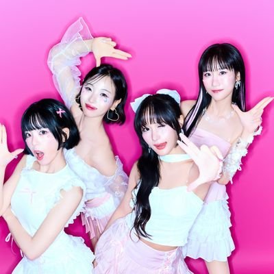 ARVVYupdates's profile picture. New account for any updates on kpop girlgroup ARVVY.
Managed by @wibbonova