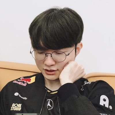 WaitMG's profile picture. 20 ⬆️ | 🥢✨️

🐈🐈‍⬛