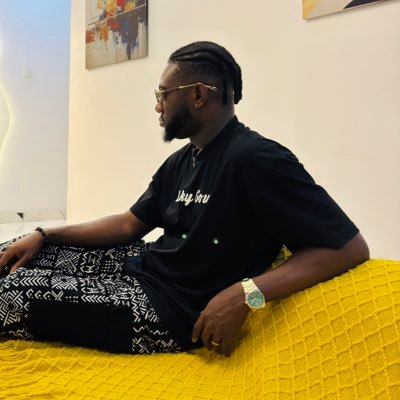 Dami_code's profile picture. •🫶🏽• Software Engineer • Debugging Reality, One Line at a Time 💻✨ https://t.co/3afcx8FVgY, Co-host @blhackanddhrey