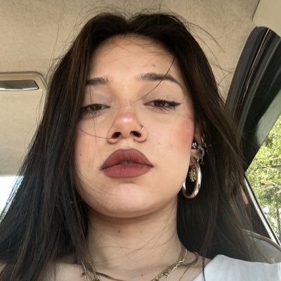 berryhibiscusi's profile picture. 