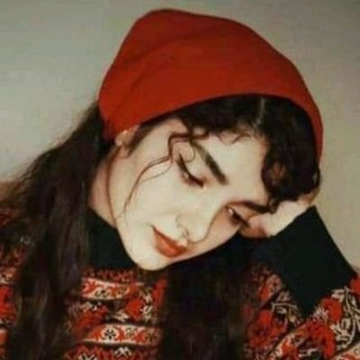 dineez21's profile picture. Mîna teyrê ku ezmanê xwe winda kiriye ji jiyanê xemgîn westiyam û hêrs im🥀