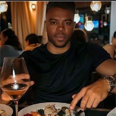 pillzjr's profile picture. Enseignant de carière