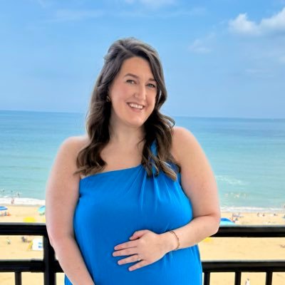 heyoliviaaaaa's profile picture. you’re trying to make it seem like I think Coolsville sucks