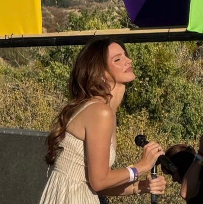 lanadelray_vibe's profile picture. 