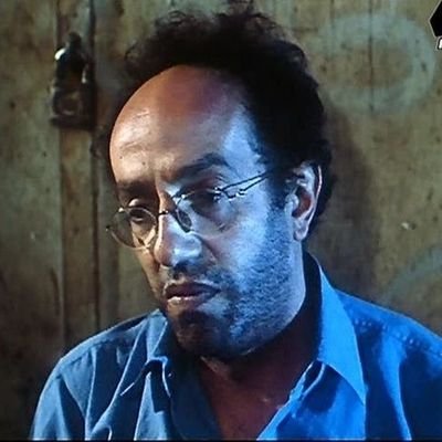 TunaAshry's profile picture. ونَحْنُ أُنَاسٌ، لا تَوَسُّطَ عِنْدَنَا، لَنَا الصّدرُ، دُونَ العالَمينَ، أو القَبرُ !