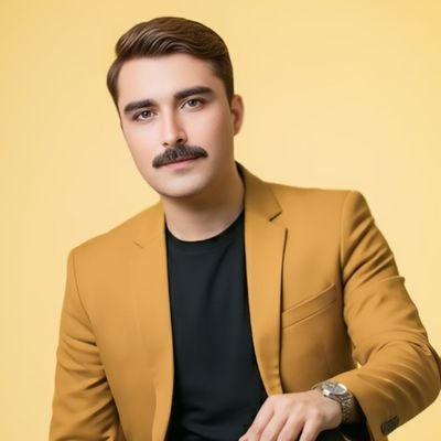gul115m's profile picture. کبھی یہ نہ سمجھنا تیرے قابل نہیں ہم
ترستے ہیں وہ لوگ جن سے ملتے نہیں ہم
#Happy