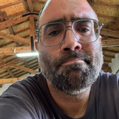 Buenafly's profile picture. Solo me importa la opinión de la gente que respeto.