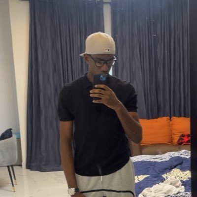 eke47777's profile picture. 