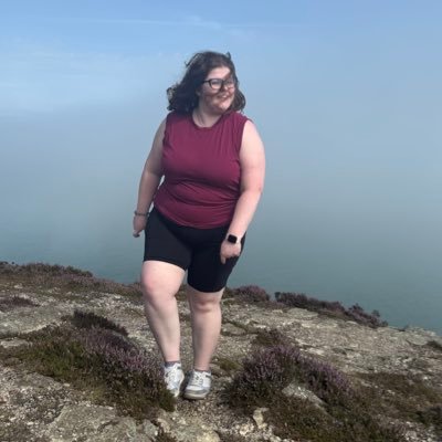 abby_mcfarren's profile picture. Formerly: #TeamTricia VOTE. she/her Woo ‘22 #findacure ✨