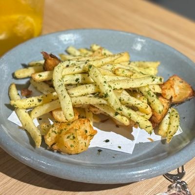 natt0mat0's profile picture. 20↑ 🏢🌞/🍷☀️/🔁✖️