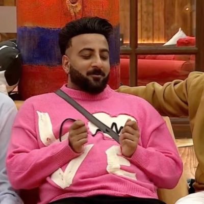 fandom_shehbaz's profile picture. 