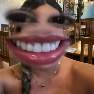 nimsaysan's profile picture. libertários não morrem