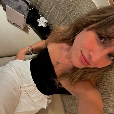 patriimedinaa's profile picture. Illo no puc