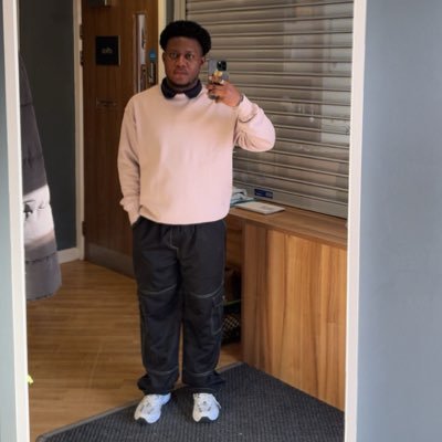 Mersharchh's profile picture. Trying to be a dev hmm. Philippians 4:13