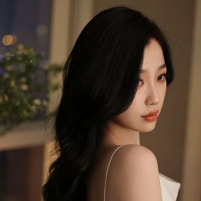 Sunyajelaga's profile picture. 𝗧uhan raga yang kau utus sebagai anak tengah di keluarganya ini akan jemput takdirnya. Harap-harap semoga tidak berisi kecewa. 𝗙𝗜𝗞𝗦𝗜 𝗕𝗢𝗛𝗢𝗡𝗚.