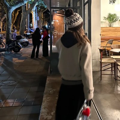 egon3332's profile picture. If you are poor, you will want to change; if you are poor, you will want to work hard! There is no mountain higher than a person and no road longer than feet.