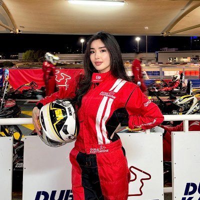 Evelyn_Smith344's profile picture. Beauty Expert  independent women