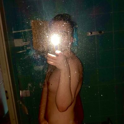 Elfinn2002's profile picture. 23yo | NSFW | Posting and retweeting spicy stuff | DMs open 😇