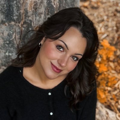 lularobs's profile picture. 