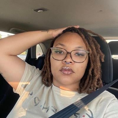 KateGonzal53127's profile picture.
