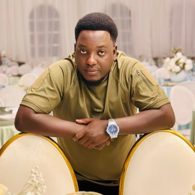 EddieJackArt's profile picture. AWARD-WINNING VISUAL ARTIST. Photography& Interior Designing! WhatsApp: +256787367856 Email: eddiejackart@gmail.com BUSINESS ONLY. Arsenal❤️