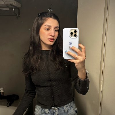 ariaannavoyfcy's profile picture. I post like 50 times a day on snap lol → arianaasky