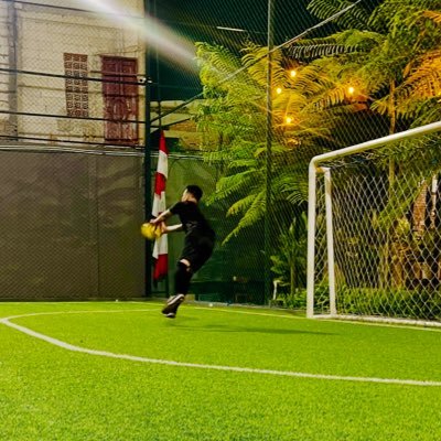 juicyluckyyyy's profile picture. Dilarang terlalu keras kepo sama akun ini