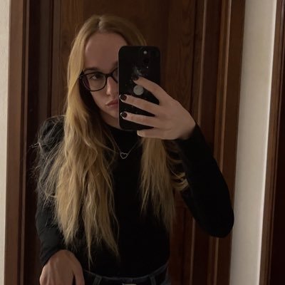nalilovesmz's profile picture. mz stan account