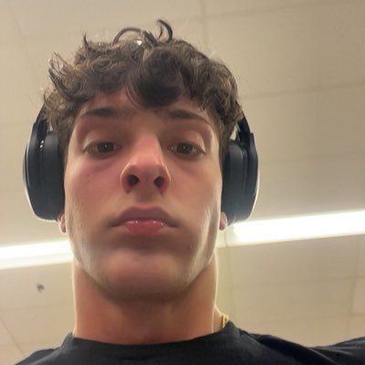 tallnjacked's profile picture. yes i have one 👇🏼 more than just a pump ;)