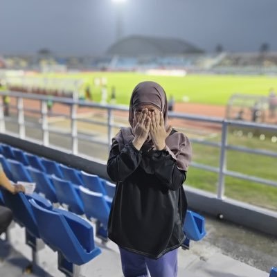 EmayYarra's profile picture. Penikmat linimasa
Suka membaca dan menyimak