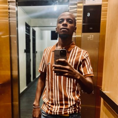 Tuto_eric's profile picture. the things we lost ✴. @ChelseaFc. #MombasaAirbnbPlug