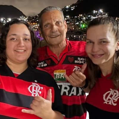 EsseJoaoAi1's profile picture. bon vivant