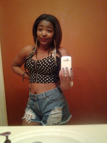 #Aries ♈ #strongmindedbeauty #brownskin for Christ i live and for Christ i will die  ♥ ╭∩╮(^_^)╭∩╮