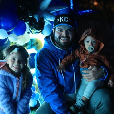 seskisbrett's profile picture. Transit enjoyer | Aspiring urban planner | UMKC-UPD ‘27 | 🏳️‍🌈 🥥🌴 Check out this shirt I designed! https://t.co/CgdIhcvfSN