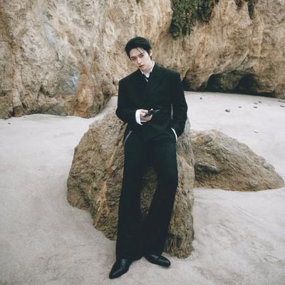 Yorlno's profile picture. ⠀⠀for https://t.co/K02L0akf4l ⠀⠀⠀ ⠀⠀⠀⠀⠀⠀⠀⠀⠀⠀⠀⠀⠀⠀⠀