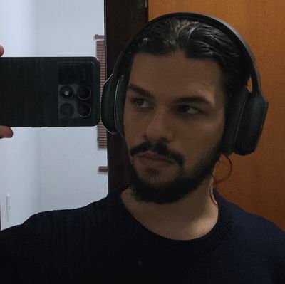 andey__'s profile picture. Filho da terra do pão de queijo, apaixonado pelo Fluminense e estudante de artes visuais.

https://t.co/weFjEY5zD4